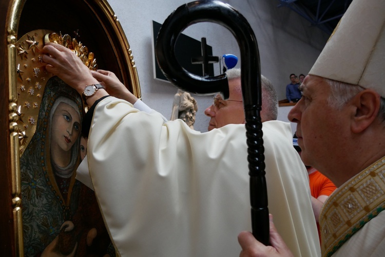 Koronacja wizerunku Matki Bożej Pocieszenia w Gdyni