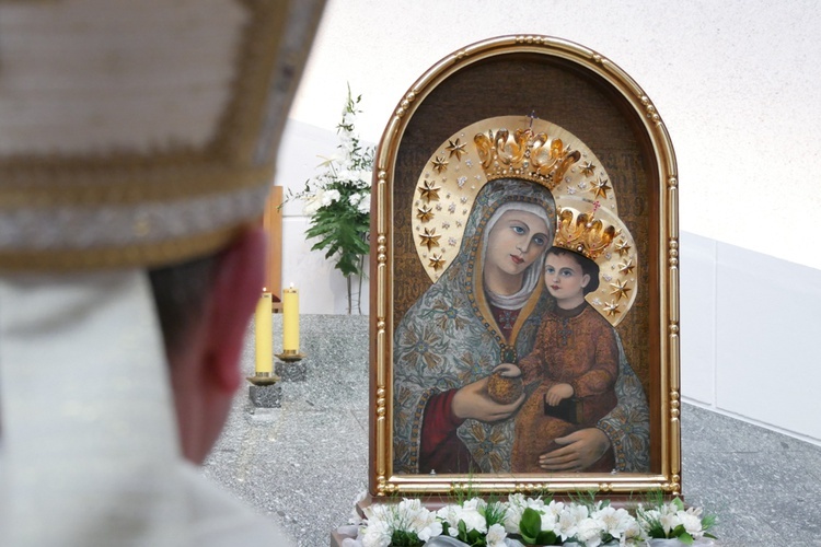 Koronacja wizerunku Matki Bożej Pocieszenia w Gdyni