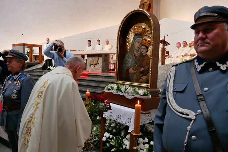 Koronacja wizerunku Matki Bożej Pocieszenia w Gdyni