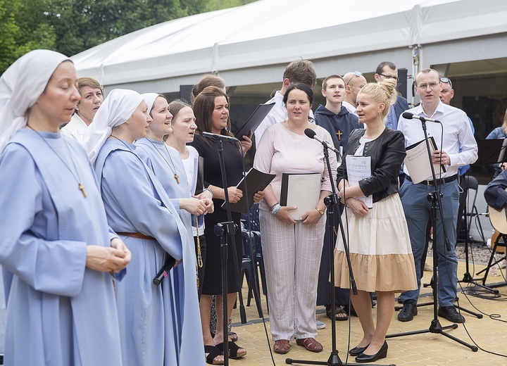 Świętowanie w Domu Miłosierdzia, cz. 1