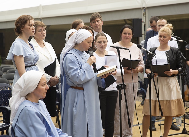 Świętowanie w Domu Miłosierdzia, cz. 1