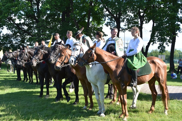 Banderia konna w ludźmierskim sanktuarium