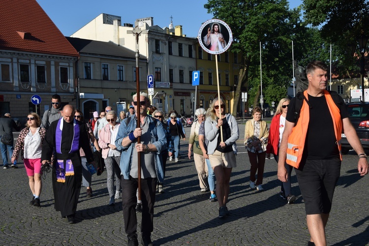 Pielgrzymka z Łowicza do Rybna