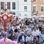 "To, co możemy dać miastu i światu, to wolność i życie w Bogu” [GALERIA]