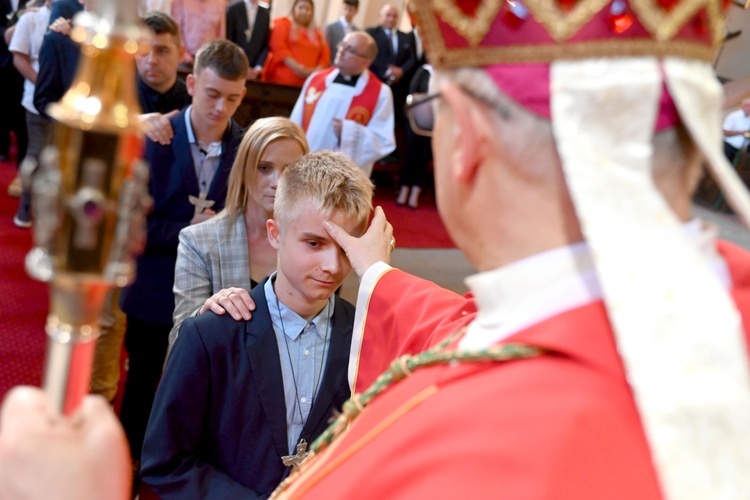 Bierzmowanie i kolacja dla młodzieży