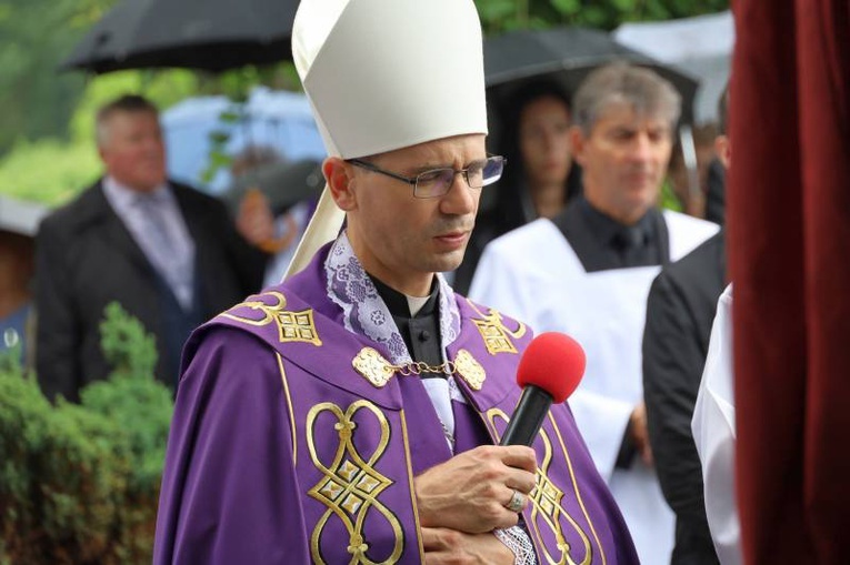 Pogrzeb ks. Ludwika Sosnowskiego, wieloletniego proboszcza świdnickiej parafii