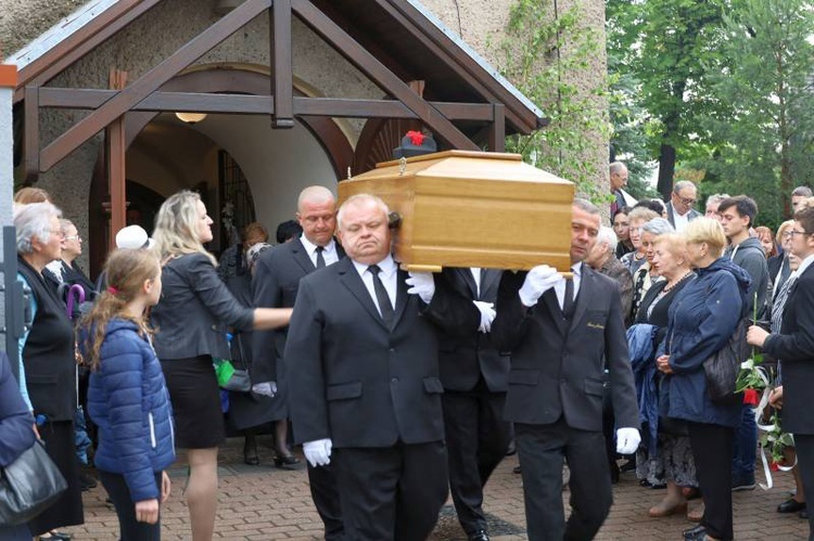 Pogrzeb ks. Ludwika Sosnowskiego, wieloletniego proboszcza świdnickiej parafii