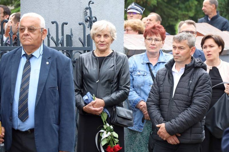 Pogrzeb ks. Ludwika Sosnowskiego, wieloletniego proboszcza świdnickiej parafii