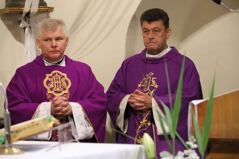 Pogrzeb ks. Ludwika Sosnowskiego, wieloletniego proboszcza świdnickiej parafii