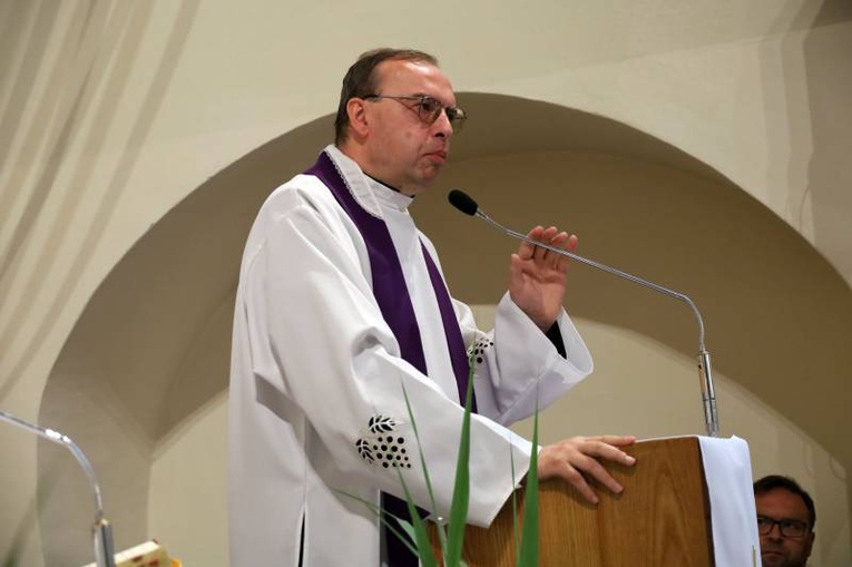 Pogrzeb ks. Ludwika Sosnowskiego, wieloletniego proboszcza świdnickiej parafii