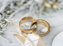 Abp Jagodziński: W kwestii małżeństwa Pan Jezus jest precyzyjny