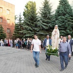 Nabożeństwo fatimskie w parafii pw. św. Stanisława Kostki we Wrocławiu