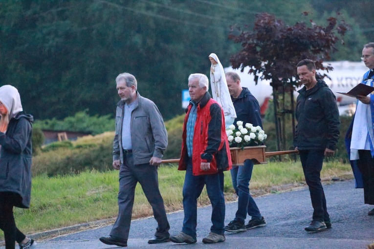 Procesja fatimska w Koszycach Małych