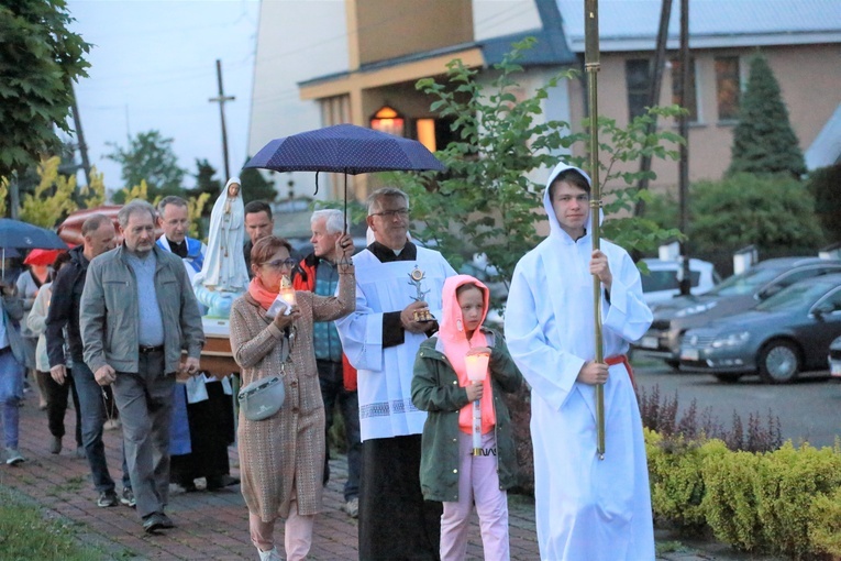 Procesja fatimska w Koszycach Małych