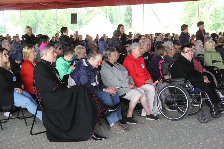 Pielgrzymka Osób z Niepełnosprawnościami - cz. 1