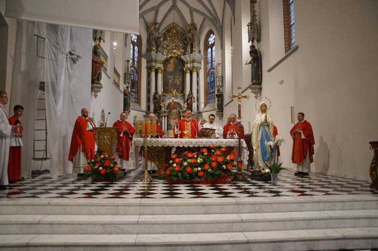 Ząbkowice Śl. Bierzmowanie u św. Anny