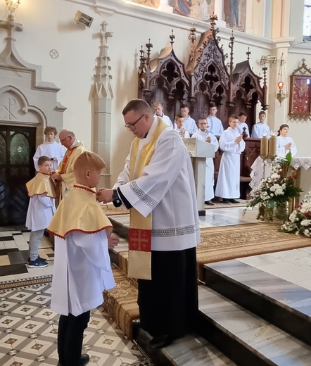 Ciężkowice. Błogosławieństwo nowych mnistrantów