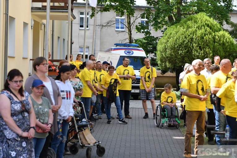Pielgrzymka chorych, niepełnosprawnych i służby zdrowia do Rokitna