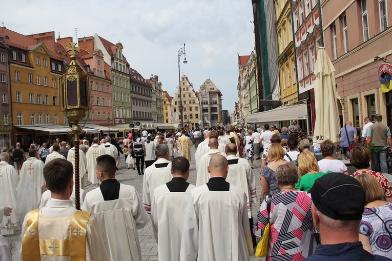 Centralna procesja Bożego Ciała [ZDJĘCIA]