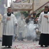 Abp Kupny: Eucharystia jest jednocześnie wspomnieniem i realną obecnością