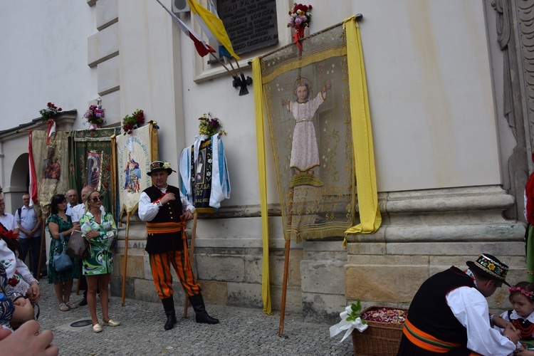 Boże Ciało w Łowiczu. Eucharystia.
