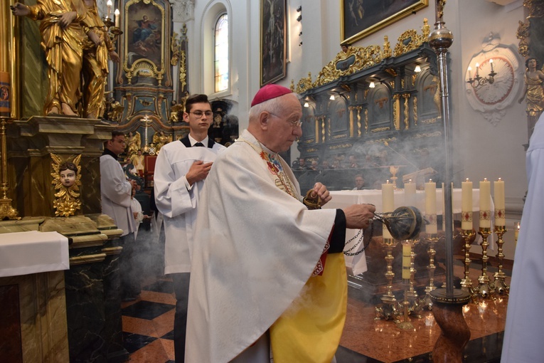 Boże Ciało w Łowiczu. Eucharystia.