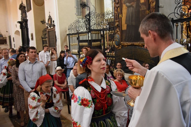 Boże Ciało w Łowiczu. Eucharystia.