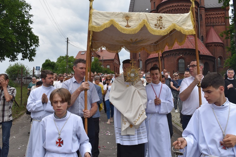 Boże Ciało u św. Jerzego i Matki Bożej Różańcowej w Wałbrzychu