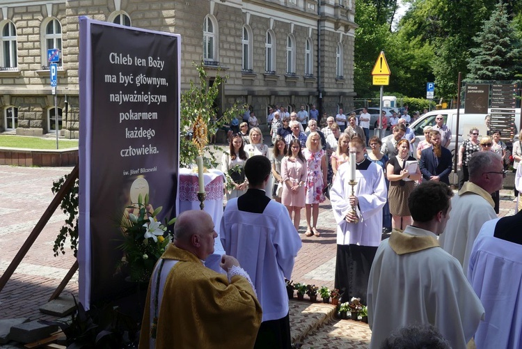 Procesja Bożego Ciała z katedry św. Mikołaja w Bielsku do Białej - 2022