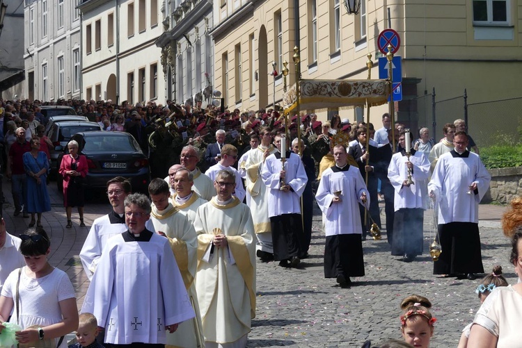 Procesja Bożego Ciała z katedry św. Mikołaja w Bielsku do Białej - 2022