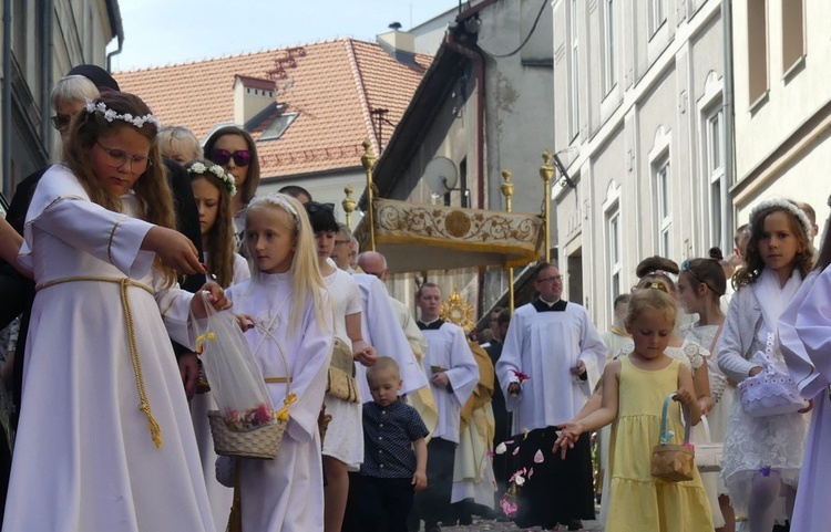 Procesja Bożego Ciała z katedry św. Mikołaja w Bielsku do Białej - 2022