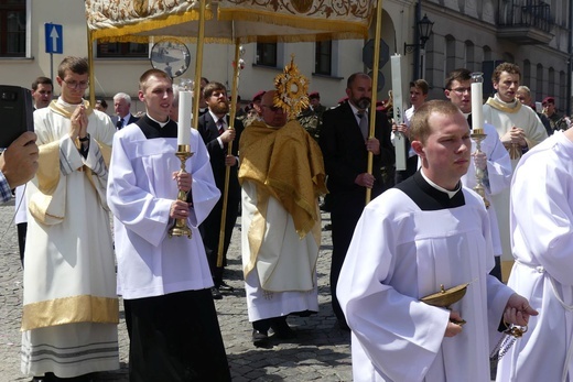 Procesja Bożego Ciała z katedry św. Mikołaja w Bielsku do Białej - 2022