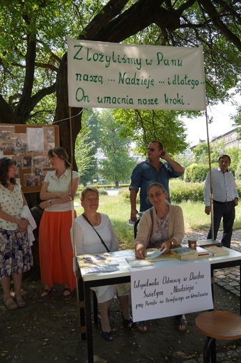 Z Teobańkologią w Boże Ciało u św. Bonifacego