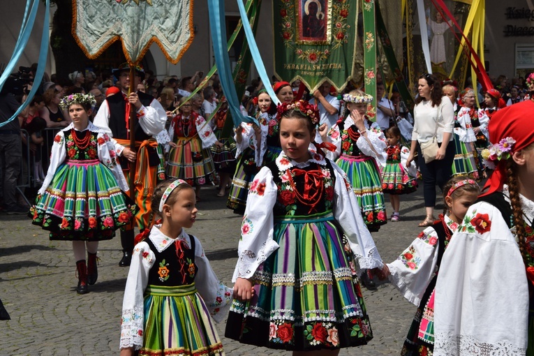 Boże Ciało w Łowiczu. Procesja.