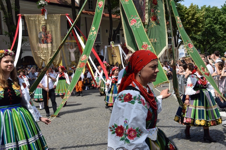 Boże Ciało w Łowiczu. Procesja.