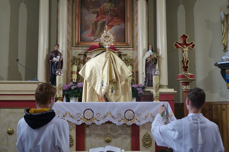 Boże Ciało u św. Barbary w Walimiu