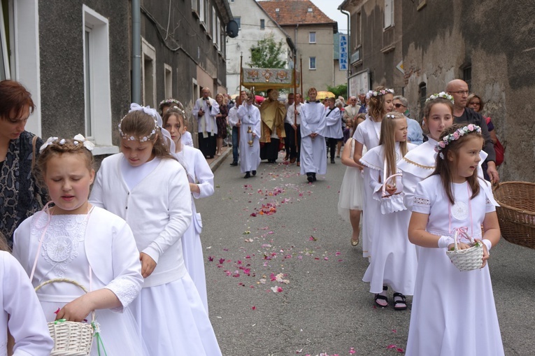 Boże Ciało u św. Barbary w Walimiu