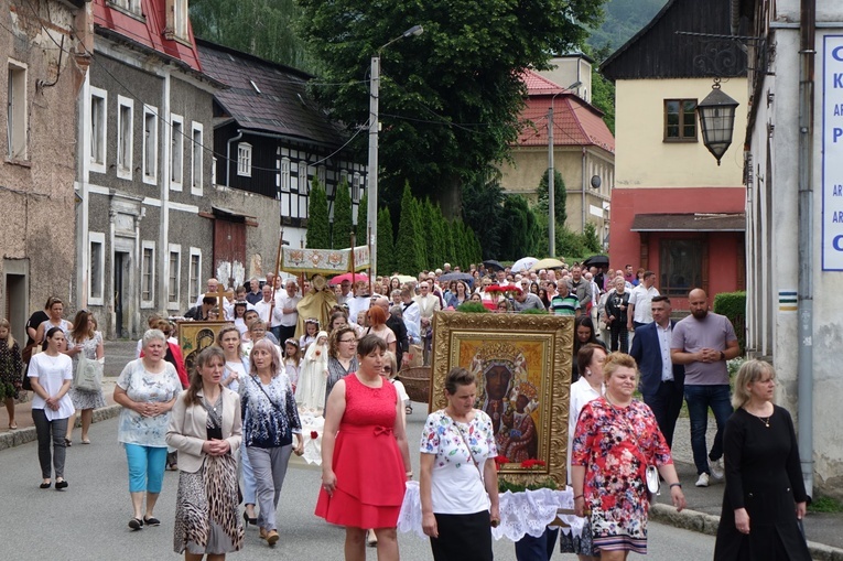 Boże Ciało u św. Barbary w Walimiu