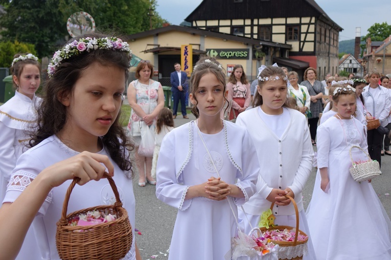 Boże Ciało u św. Barbary w Walimiu