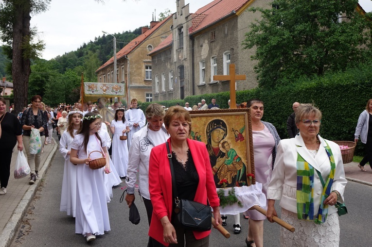 Boże Ciało u św. Barbary w Walimiu