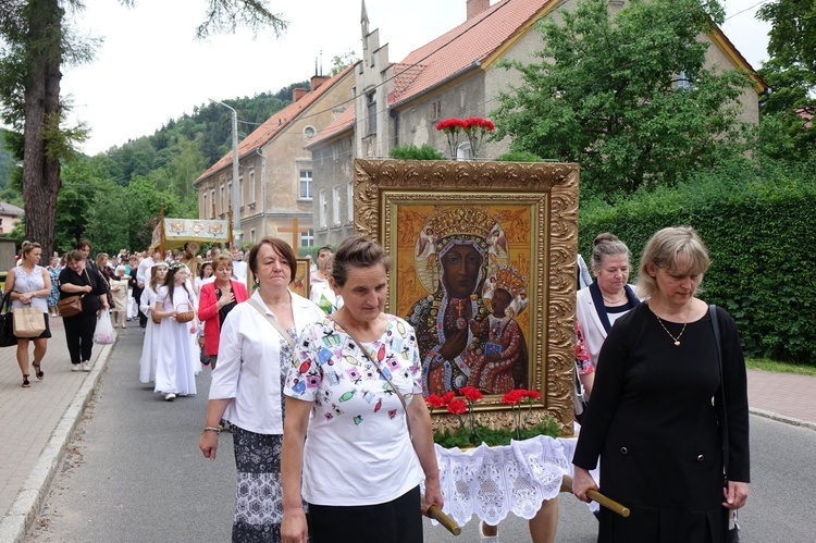 Boże Ciało u św. Barbary w Walimiu