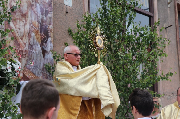 Boże Ciało u św. Barbary w Wałbrzychu