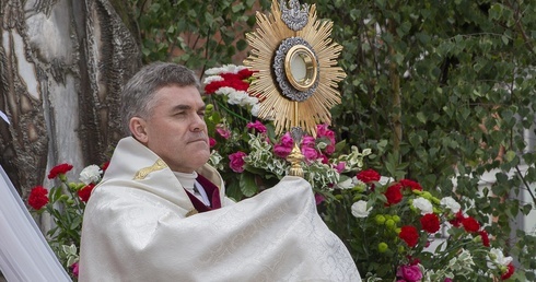 Bp Zieliński: Idźmy w życie mocniejsi i odważniejsi 