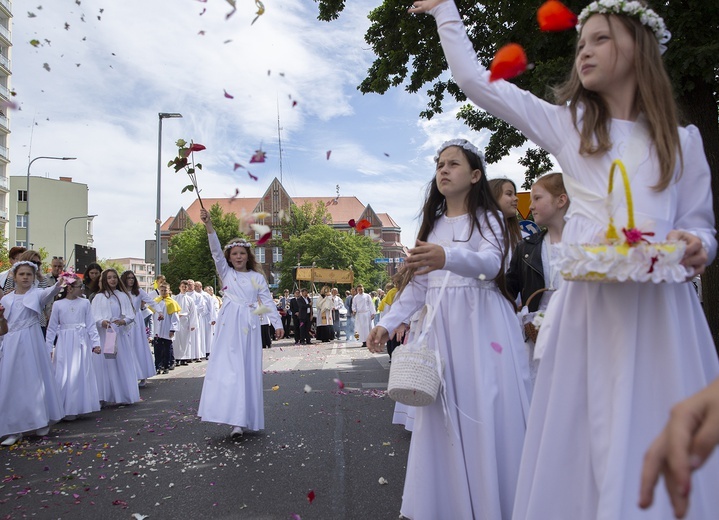 Procesja Bożego Ciała w Kołobrzegu, cz. 2