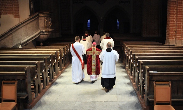 Abp Roche przestrzega przed sekularyzacją w liturgii