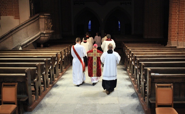 Abp Roche przestrzega przed sekularyzacją w liturgii