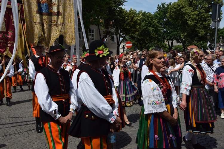 Boże Ciało w Łowiczu. Procesja.