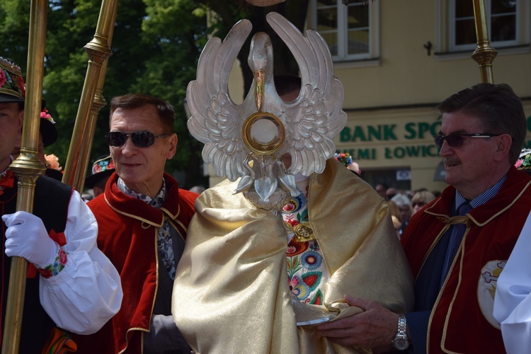 Boże Ciało w Łowiczu. Procesja.