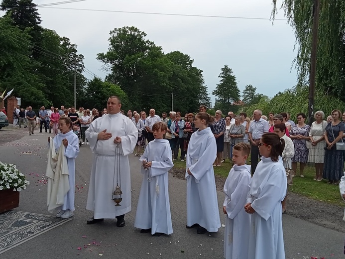 Procesja Bożego Ciała w Strzelcach