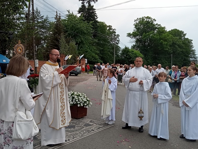 Procesja Bożego Ciała w Strzelcach